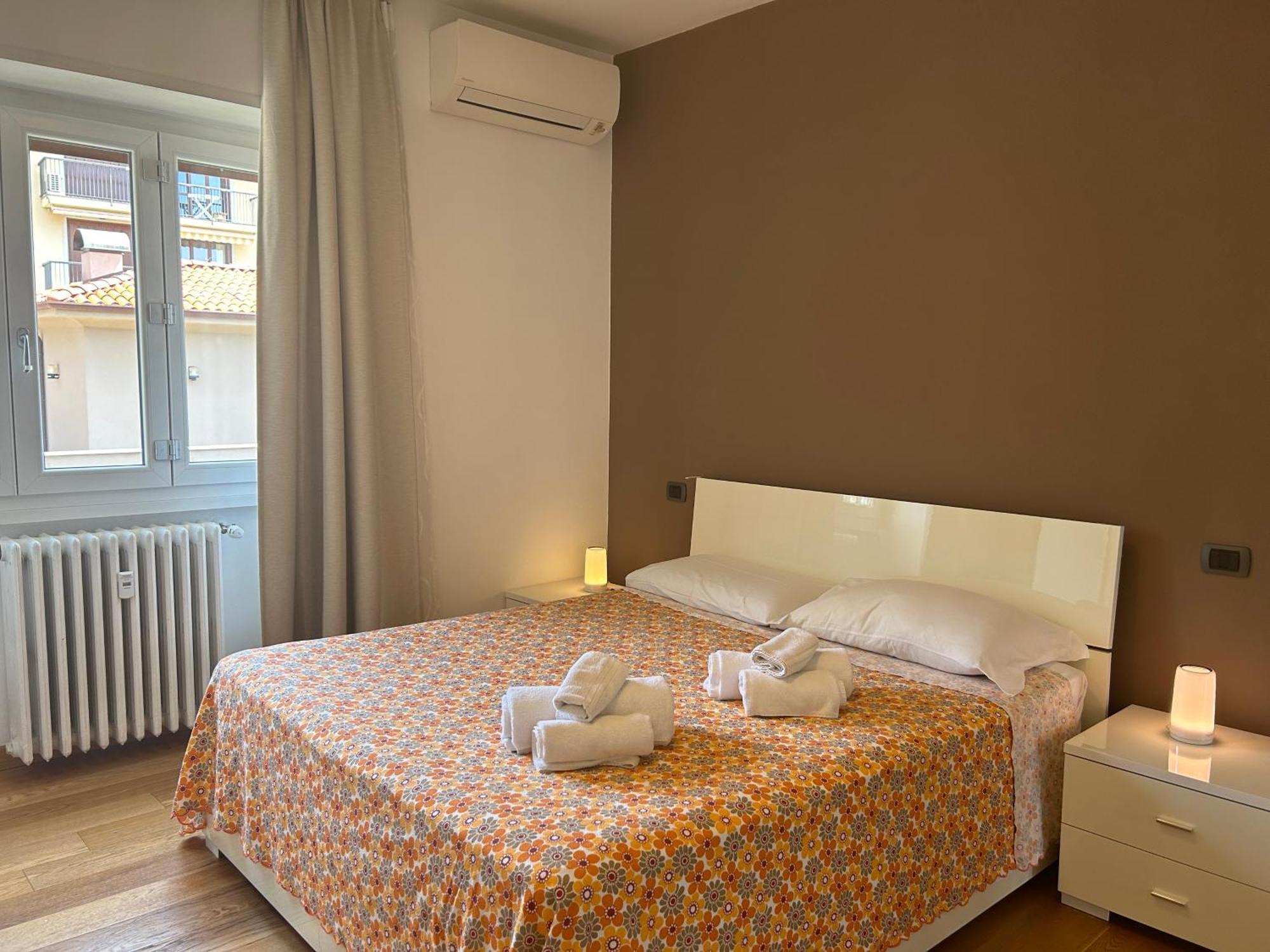 Comfortable Apartment In The Heart Of Lecco Esterno foto